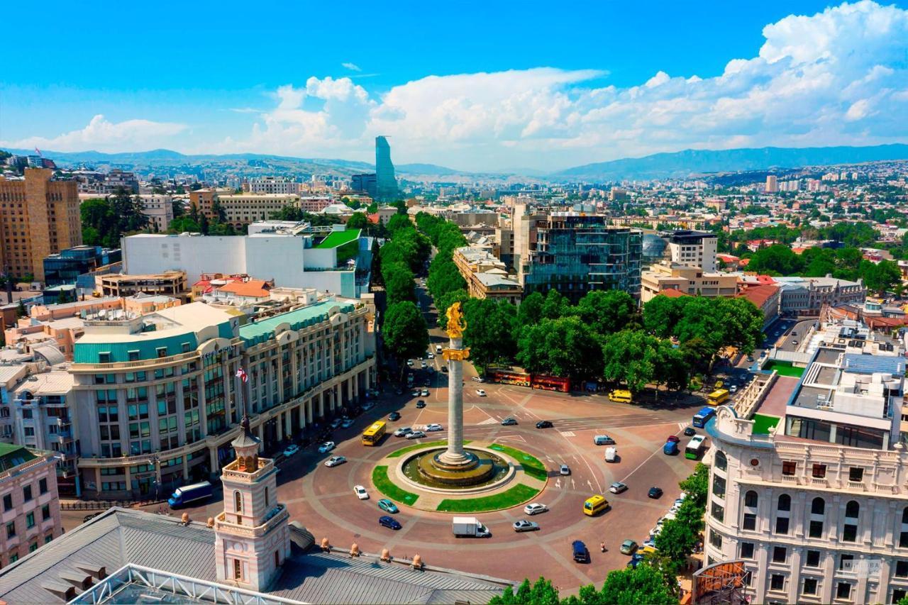Hh Hotel Tbilisi Exteriör bild