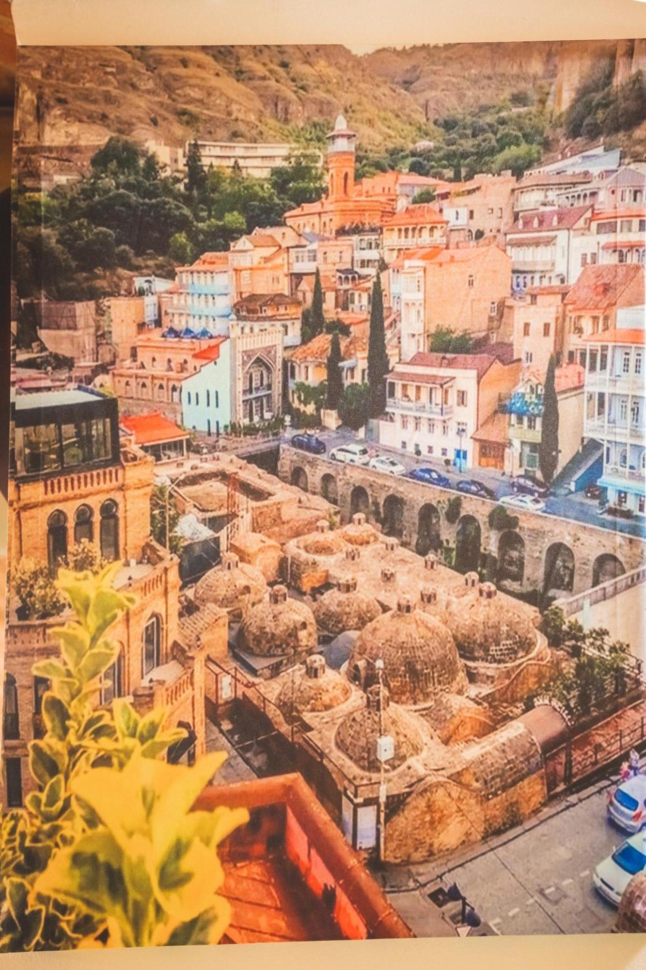 Hh Hotel Tbilisi Exteriör bild